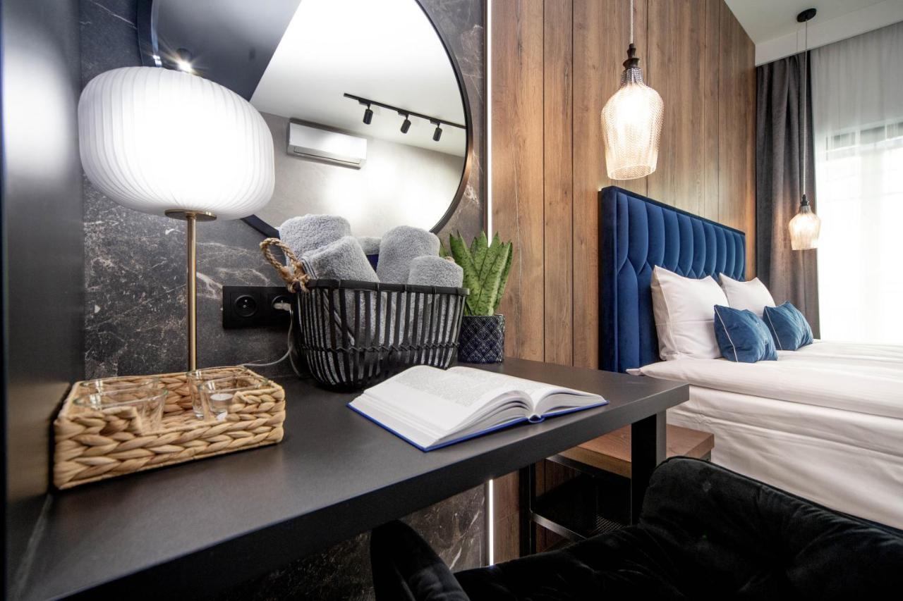 Jacuzzi Apartment Main Square クラクフ エクステリア 写真