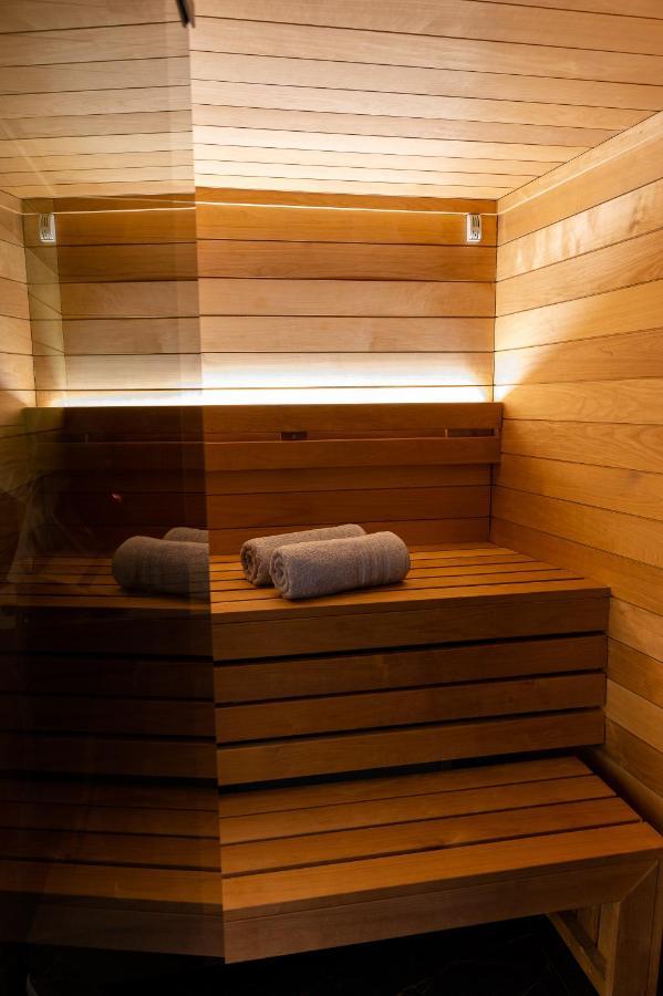 Jacuzzi Apartment Main Square クラクフ エクステリア 写真